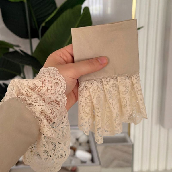 Victorian beige lace cuffs